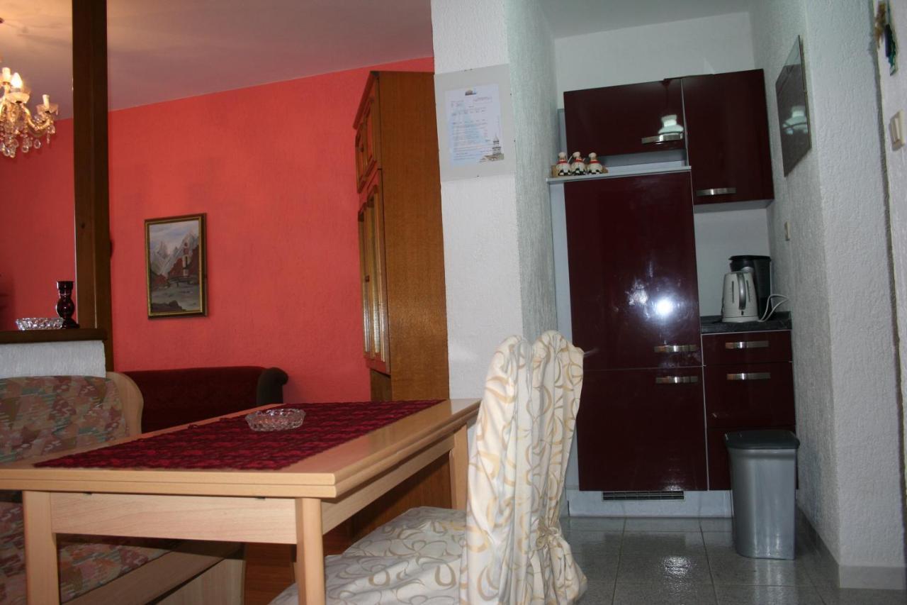 Apartmani Jankov Krk Town Eksteriør billede