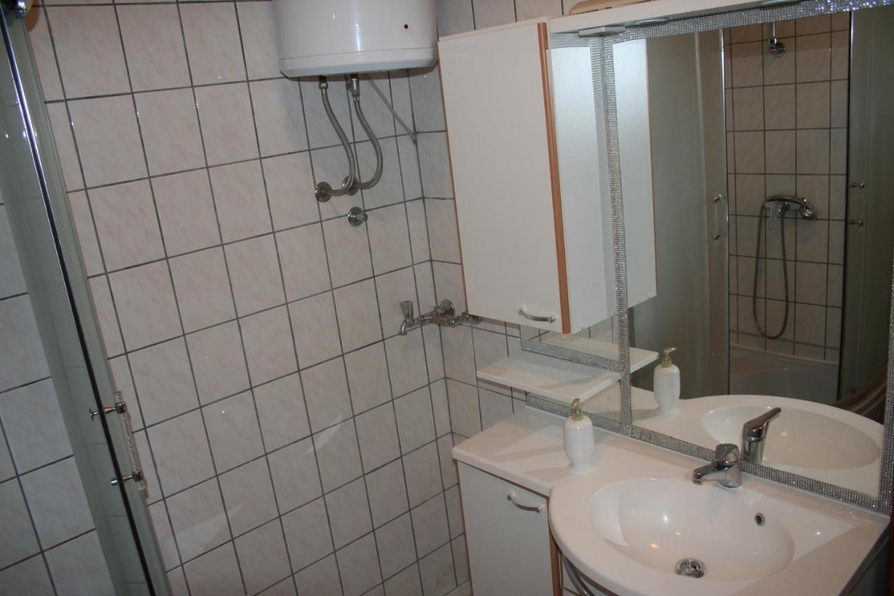 Apartmani Jankov Krk Town Eksteriør billede