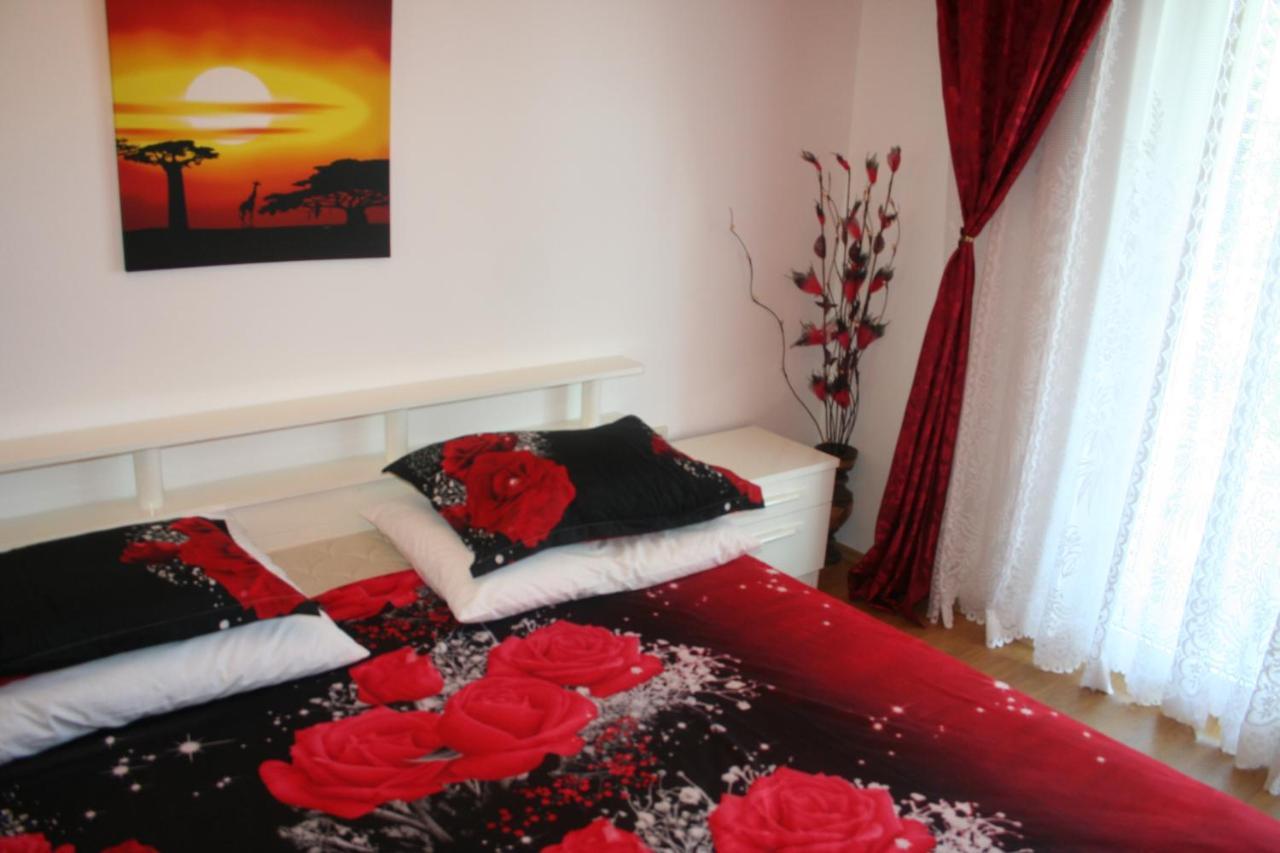 Apartmani Jankov Krk Town Eksteriør billede